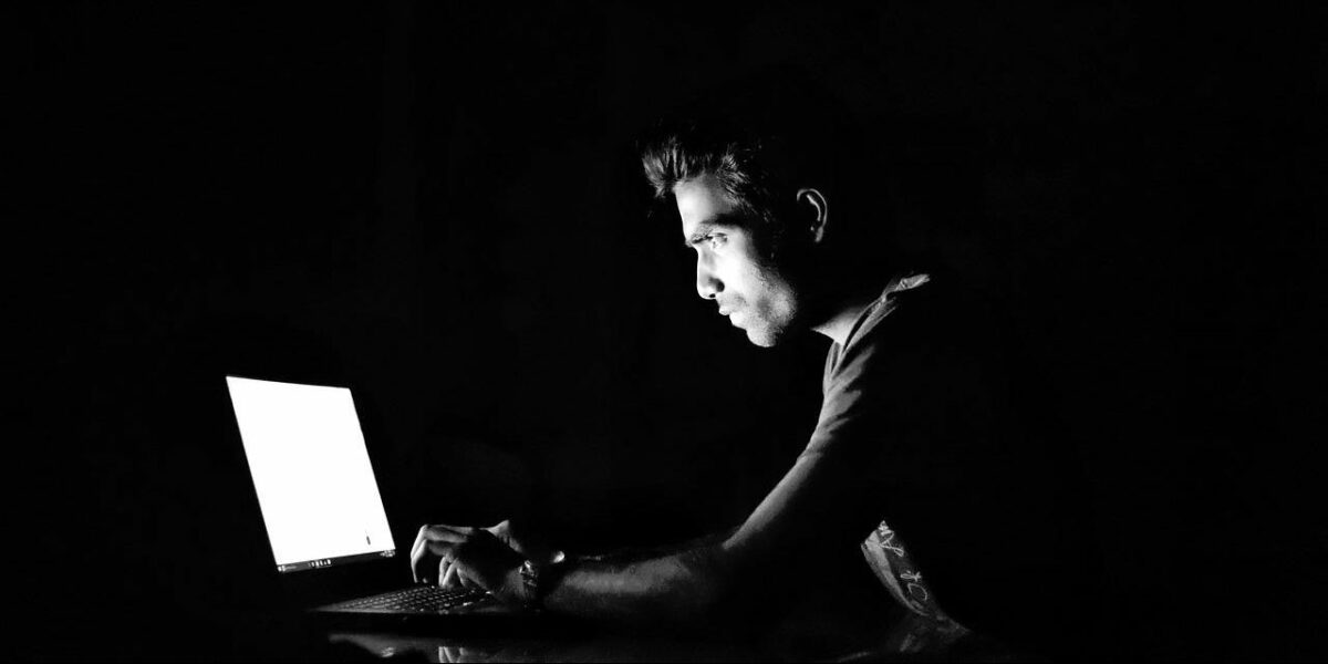 Hogyan változtatta meg a magánéletet az internet?